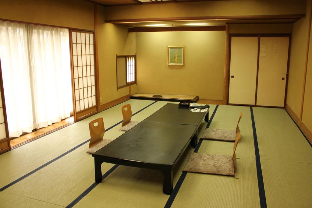Seiranso Hotel Yugawara Exterior photo